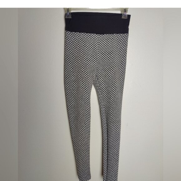 NWOT AMILIA Butt Lift Anti-Cellulite Yoga Exercise Leggings w Scrunch Butt, Sz S - Picture 3 of 7